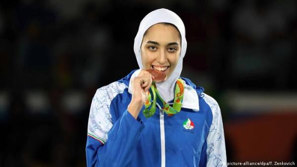 伊朗举重运动员为被偷走的童年梦想而战_综合资讯_滨屿移民网