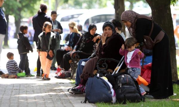 Migrants on the Western Balkan route seen in the Serbian capital, Belgrade | Photo: EPA/KOCA SULEJMANOVIC